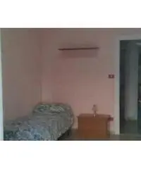 Singola x studentesse via Diocleziano Fuorigrotta