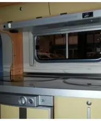 Caravan fendt 420 bianco