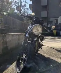 Triumph Thruxton 900 - 2005