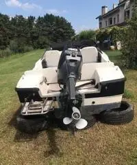 Motoscafo con motore