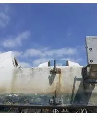 Cabinato a vela in legno da restaurare