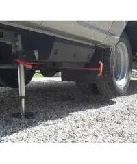 Camper mansardato arca 720 glm iveco 180hp