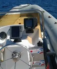 Gommone DELPHIN 575 motore e carrello