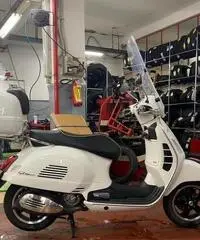 Piaggio Vespa 300 GTS - 2018