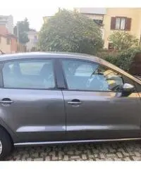 VOLKSWAGEN Polo 5ª serie - 2015