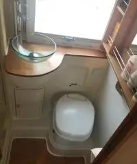 Kentucky estro 6s Ford gemellato dometic 1700