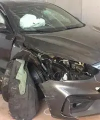Compro auto incidentate