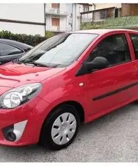 RENAULT TWINGO 1.2 BENZINA - Unico Proprietario