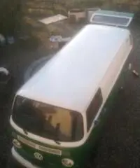 Volkswagen T2 panel del 1973 permuto con vetrato