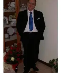 Cerco una donna italiana saggia dolce amorevole e premurosa