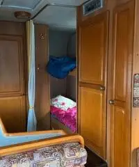 Camper mansardato Elnagh King 671