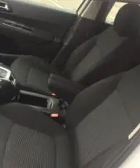 PEUGEOT 5008 aut 7 posti ev - 2010