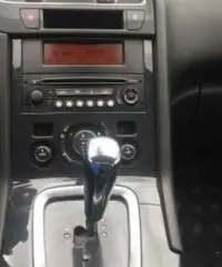 PEUGEOT 5008 aut 7 posti ev - 2010