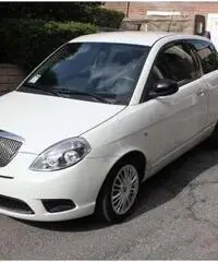 LANCIA YPSILON DIVA 3 PORTE - Roma