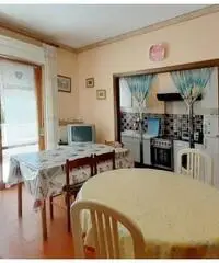 Cod.10-quadrilocale a 500 mt dal mare