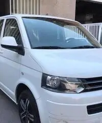 Volkswagen Caravelle T5 4motion passo lungo