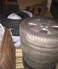 4 gomme Goodyear inv + est 205/60/R16 + cerchi lega - Torino