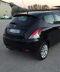 Lancia ypsilon - Caserta