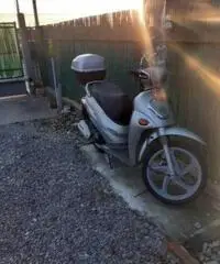 Kymco People 150 - 2000