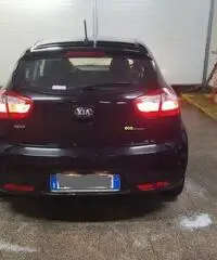Kia Rio 1.1tdi 75cv 
