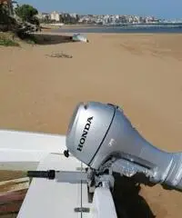 Lancia 4 metri con Motore Honda 8 CV nuovo