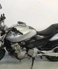 Honda hornet 600 cc Con revisione fino al 2022