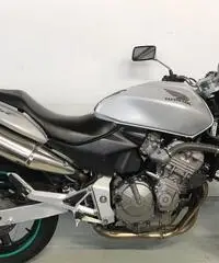 Honda hornet 600 cc Con revisione fino al 2022