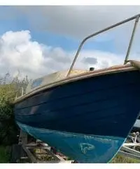 Barca pilotina senza motore (adatta a fuoribordo)