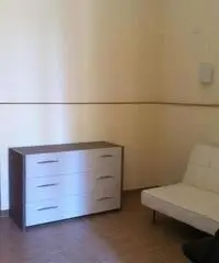 Appartamento in centro-P.zza G. Verga