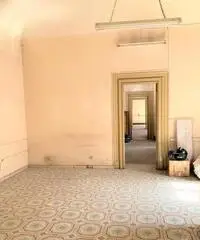 Politeama via amari 10 vani posto auto