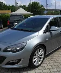 OPEL ASTRA SPORT-TOURER 1.7 CDTI "COSMO" 2012