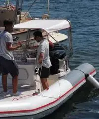 Gommone Medline 5 mt con motore Suzuki DF40