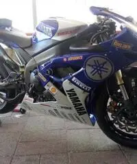 R1 pronto pista