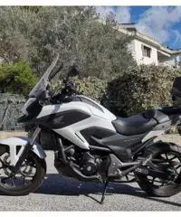 Honda NC 750 x dtc perfetta e full nc750x 3100km