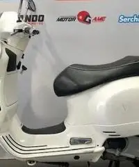 Piaggio Vespa 300 GTS - 2014