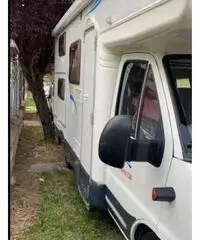 Camper mansardato