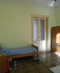 Stanza in centro-Via Umberto I