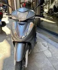 Honda Sh300, Superprezzo