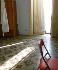 Stanza in centro-Via Umberto I