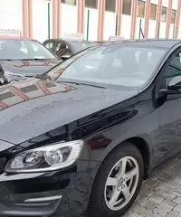 Volvo v60 summum d2 114 cv automatica