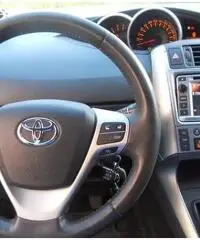 TOYOTA Verso 2.0 D 126cv 7 POSTI + GANCIO TRAINO