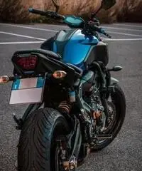 Yamaha MT-07 Akrapovic guidabile con patente A2