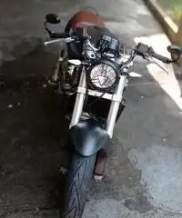 Cafè Racer su ducati st2