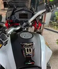 Moto Guzzi V85 TT - 2019 evocative