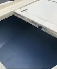 Gozzo ingenito pari al nuovo vetroresina 4,30mt