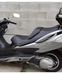 Suzuki burgman 400