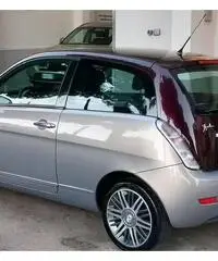 Lancia Ypsilon 1.3 MJT 75CV Platino PELLE BOSE