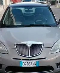 Lancia Ypsilon 1.3 MJT 75CV Platino PELLE BOSE