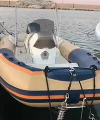 BWA REEF 70 con Yamaha F250DETX