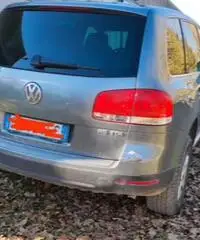 VOLKSWAGEN Touareg - 2004